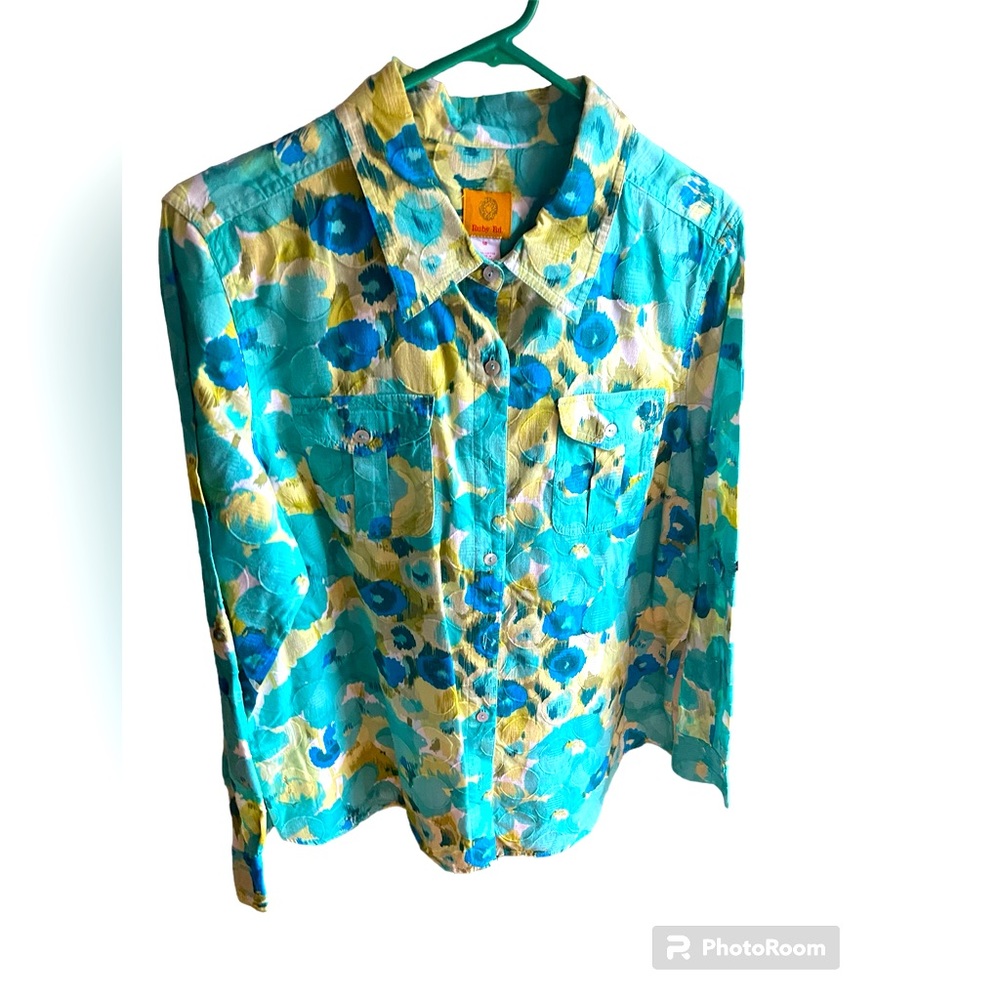 Ruby Rd. size 18 blouse women’s button top.Plus